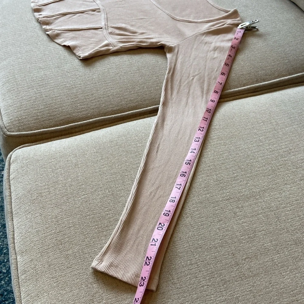 Altar'd State corset style top, cream color, size M, w/ long sleeves. - Picture 8 of 9